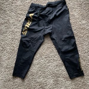 VIRUS 3/4 compression legging